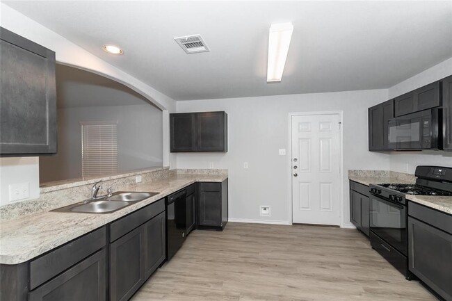Building Photo - 22428 Clear Castle Dr