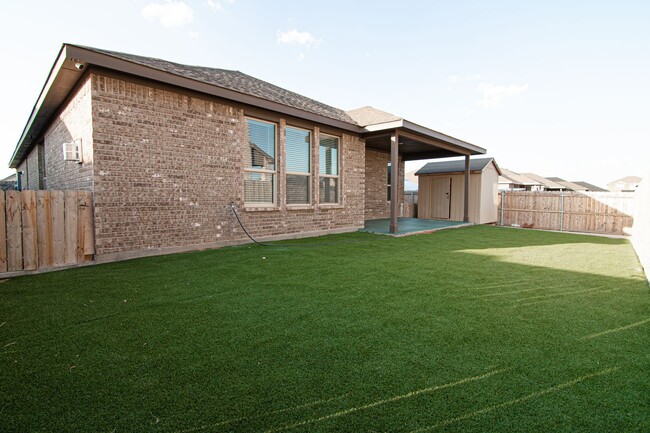 Building Photo - 7001 Mcpherson Ln