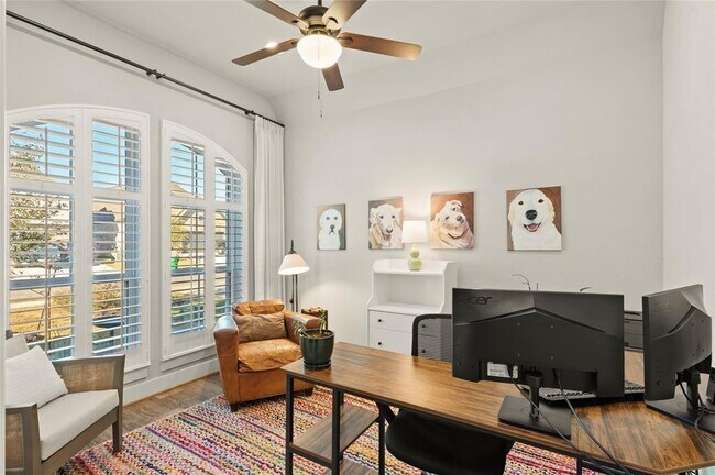 Building Photo - 111 Chinaberry Bnd