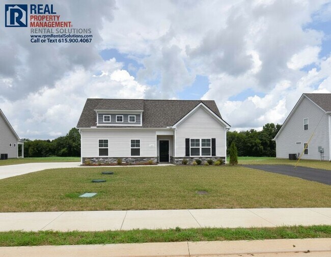 Building Photo - Beautiful 4bd home in Walter Hill! Gorgeous upgrades, attached garage and covered patio!