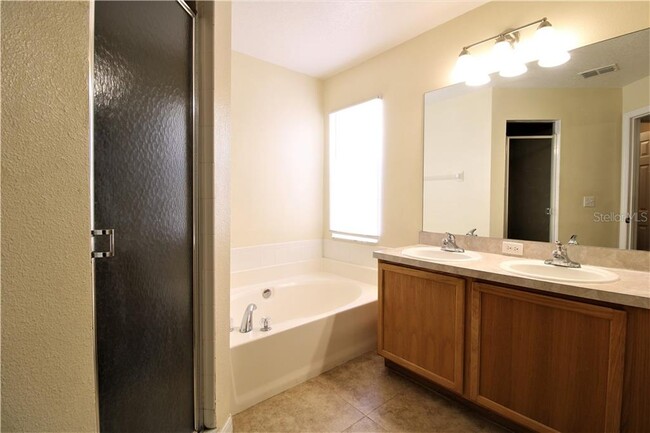 Building Photo - 1720 Sage Creek Ct