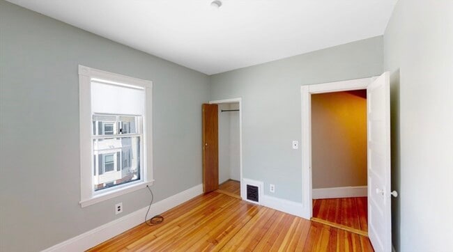 Building Photo - 70 Hudson St