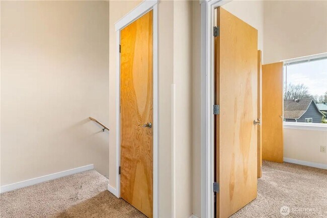 Building Photo - Lynden houses LLC - Cedar Street