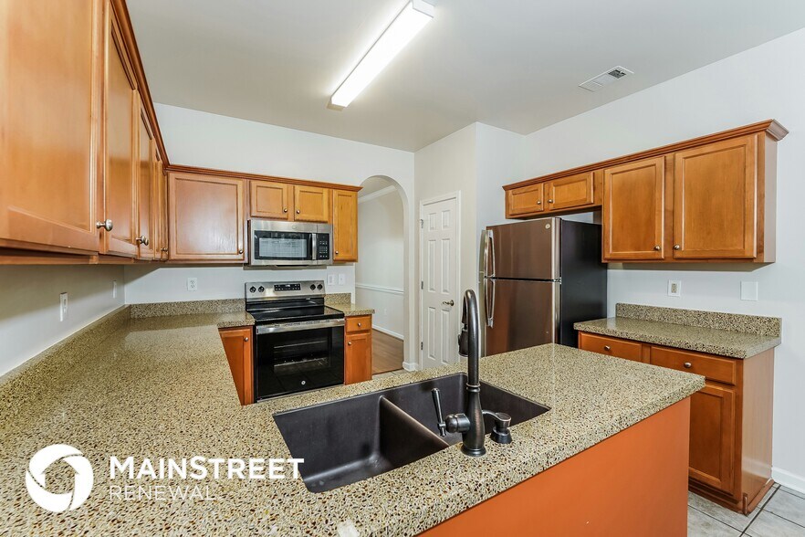 Building Photo - 6062 Overlook Ln