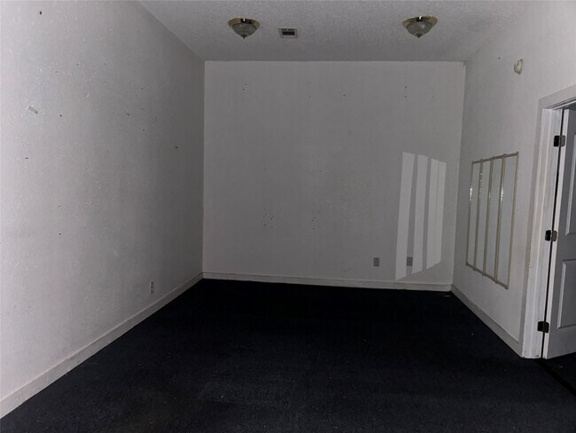 Building Photo - 7555 Morley St
