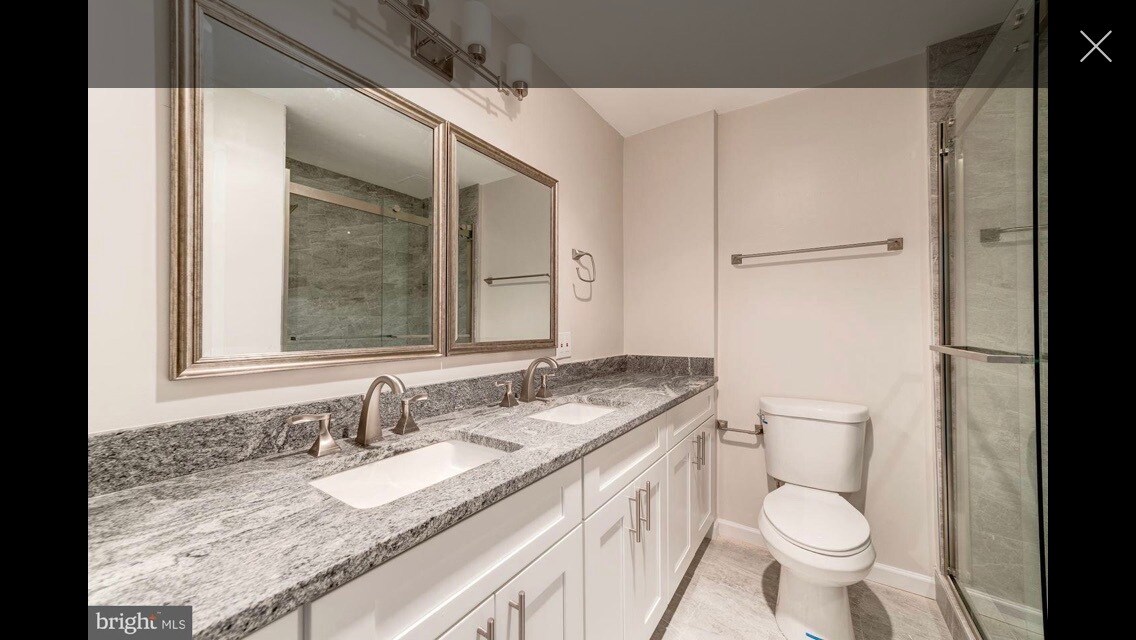 Building Photo - 250 S Reynolds St