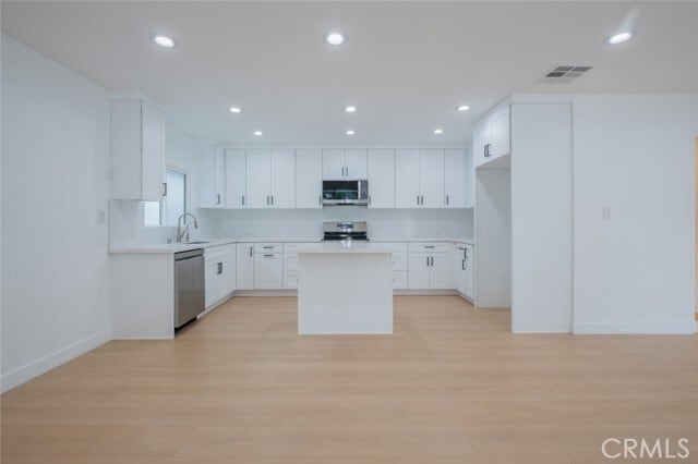 Building Photo - 7734 N Glenoaks Blvd