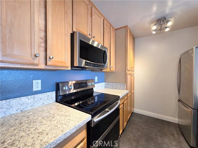 Building Photo - 4170 Elm Ave