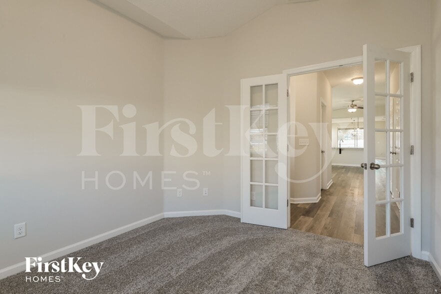 Building Photo - 14727 Garden Gate Dr