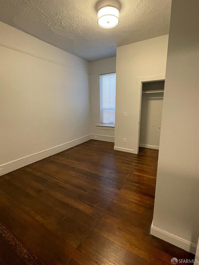 Building Photo - 1937 McAllister St