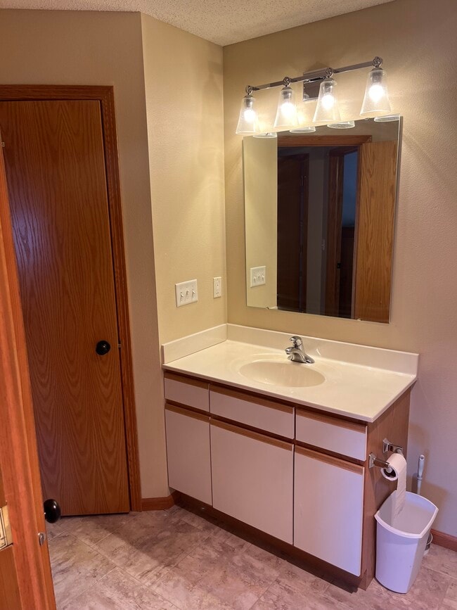 Building Photo - 2743 Triple Crown Ln