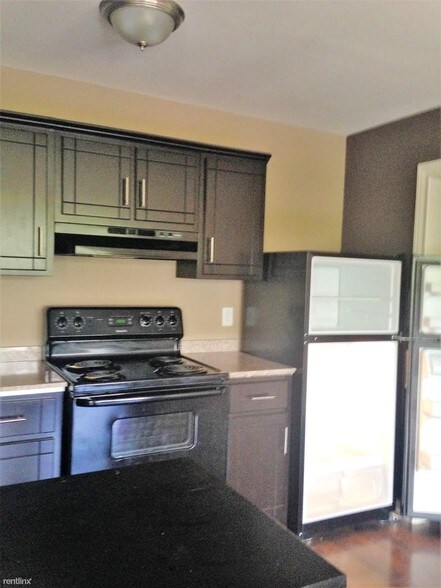 Building Photo - 501 S 4th St