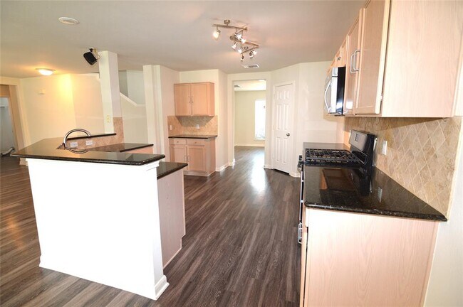 Building Photo - 801 Barefoot Cove