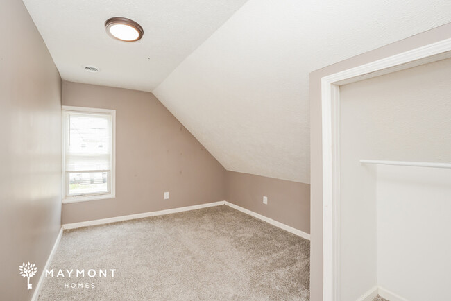 Building Photo - Charming Lorain Home