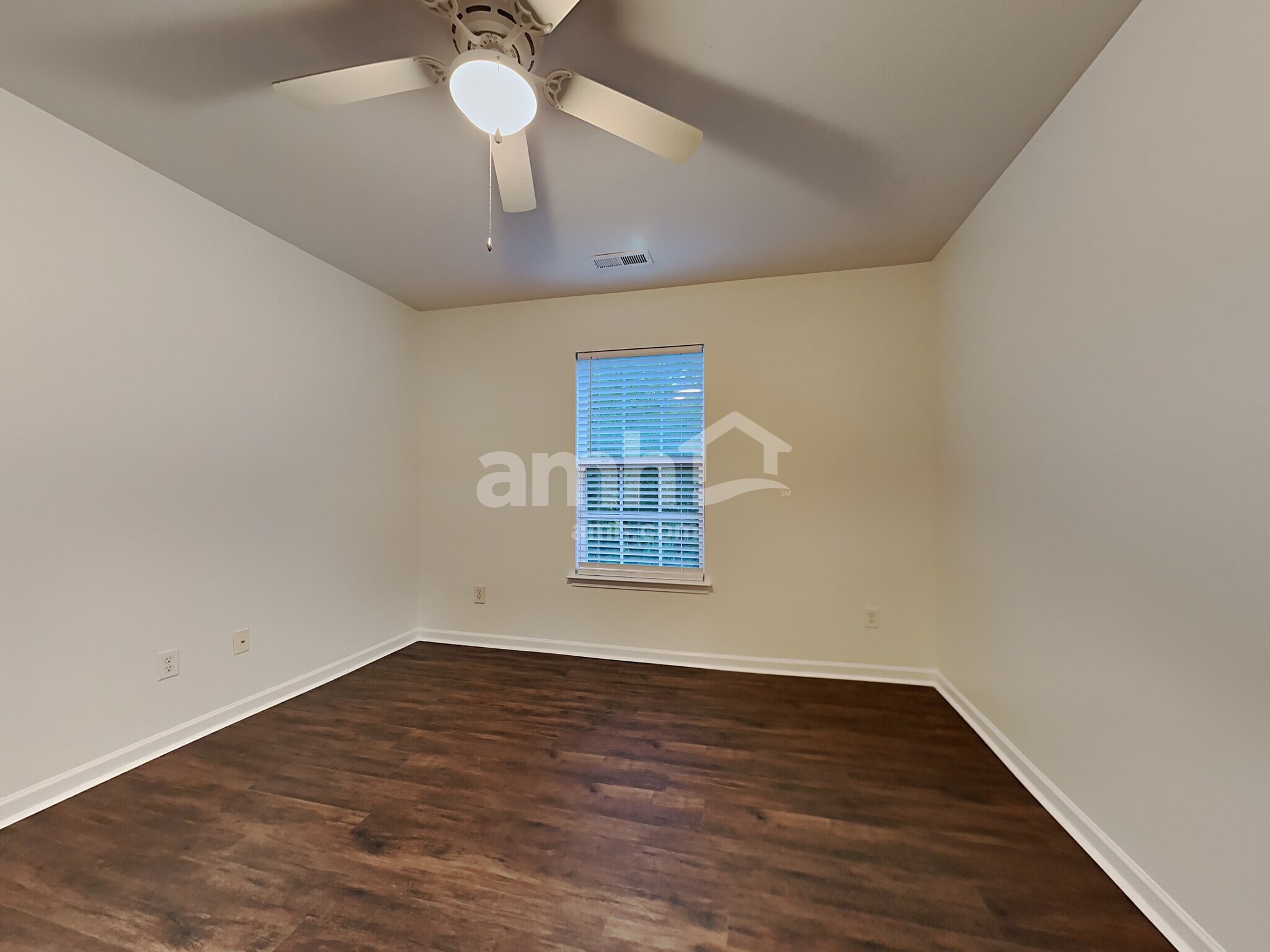 Building Photo - 8970 N Red Maple Cir