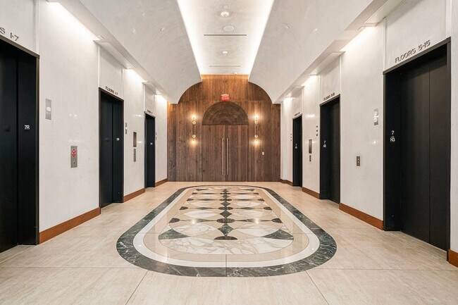 Building Photo - 1711 Allen Pkwy