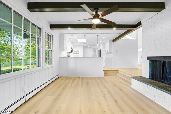 Building Photo - 306 Warrenville Rd