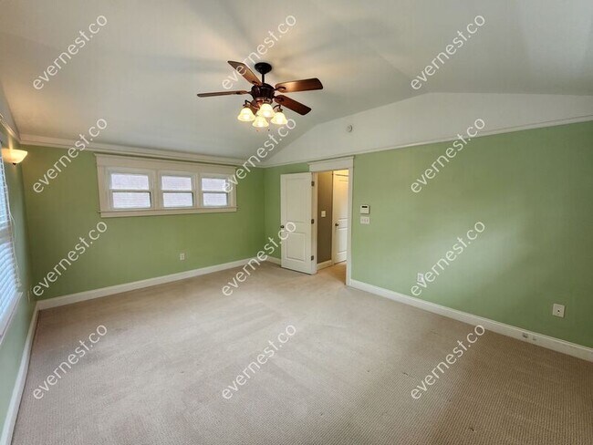 Building Photo - 219 Randolph St NE