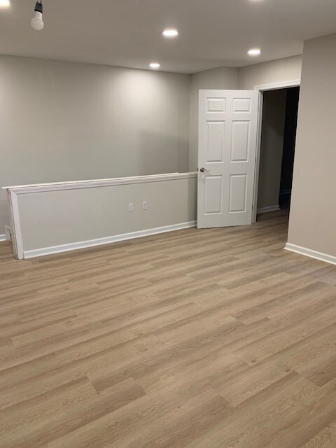 Building Photo - 732 W 3rd St