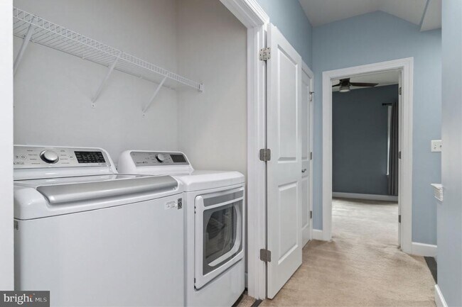 Building Photo - 3697 Ambrose Hills Rd