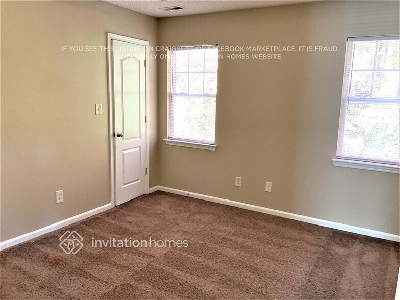 Building Photo - 1049 Crestdale Crossing Dr