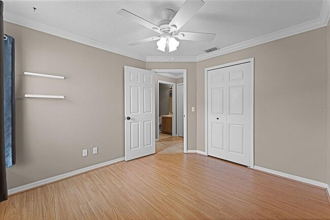 Building Photo - 4033 Forest Island Dr
