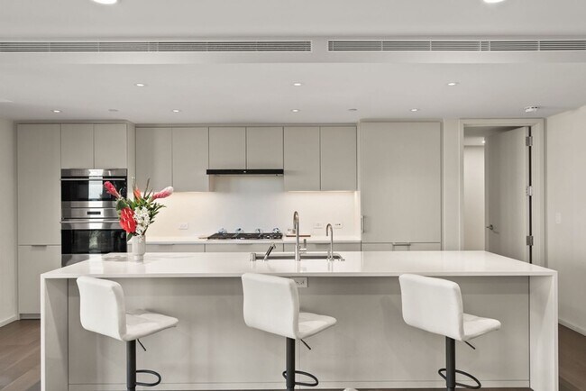 Building Photo - Park Lane Getaway by Gather: 2BR Oceanview...