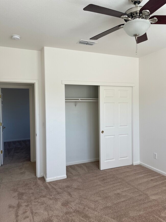 Building Photo - 171 Vista Cove Cir