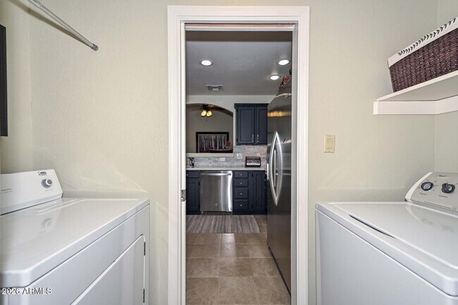 Building Photo - 20341 N 105th Ave