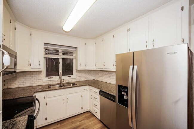 Building Photo - 1507 Bellingham Dr