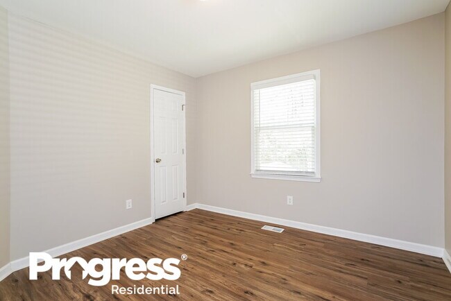 Building Photo - 828 Rawls Dr