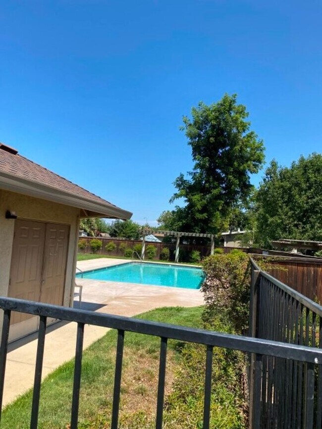 Single story beauty! 2 bedroom, 1.5 bath ... - Single story beauty!  2 bedroom, 1.5 bath ...