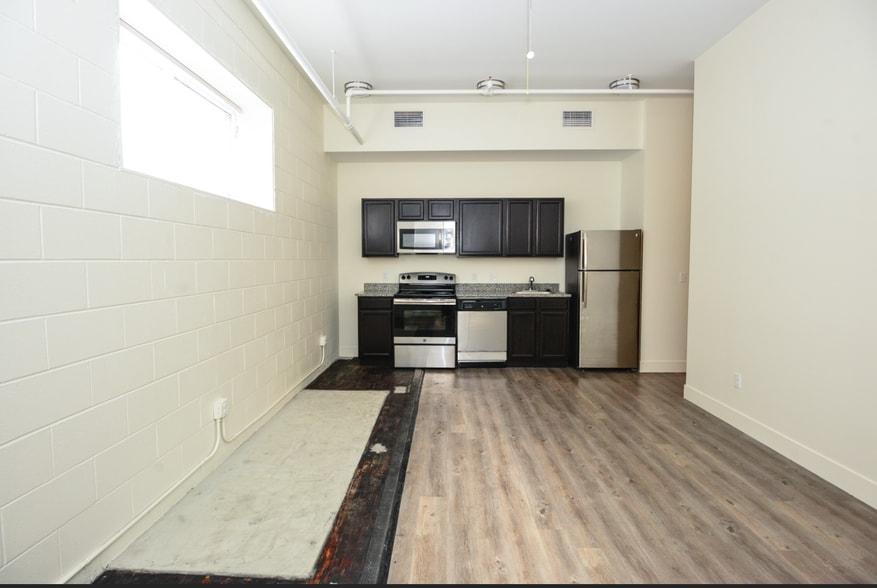 Building Photo - The Press