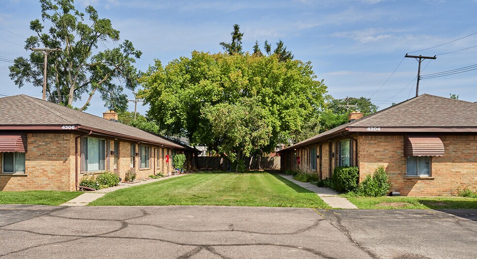 Building Photo - 4304 13 Mile Rd