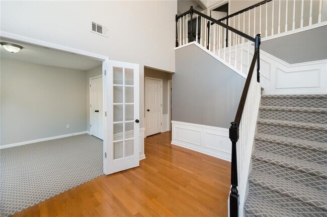 Building Photo - 6480 Stapleford Ln