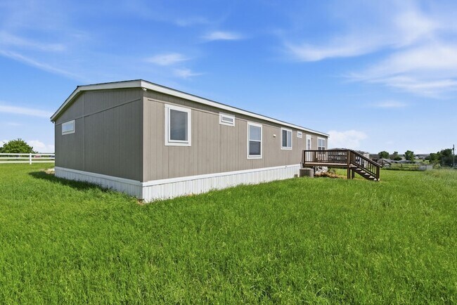 Building Photo - 303 Mesa Rdg
