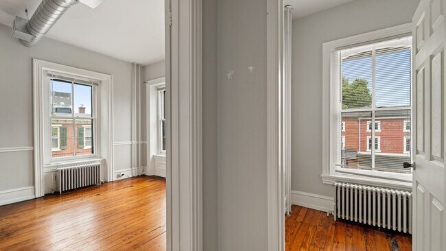 Building Photo - 201 W Barnard St