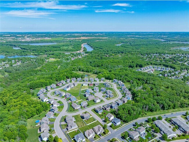 Building Photo - 140X Ironwood Ct