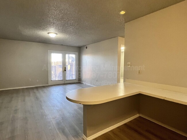 Building Photo - 4427 Hunting Meadows Cir