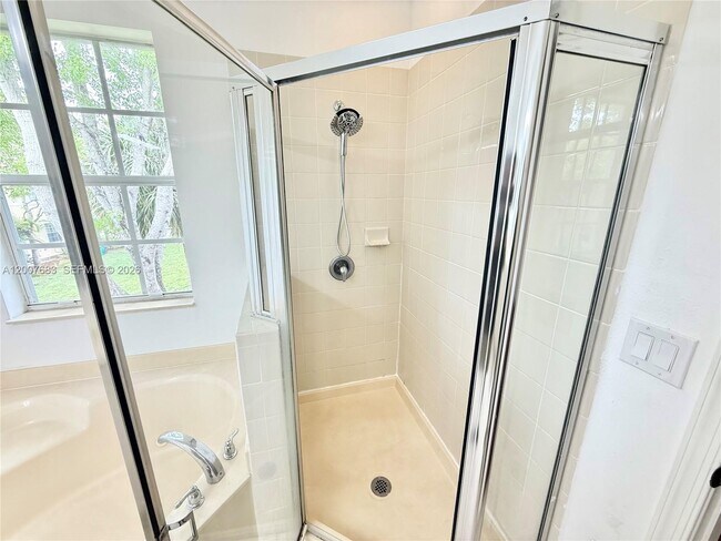 Building Photo - 2674 SW 84th Terrace