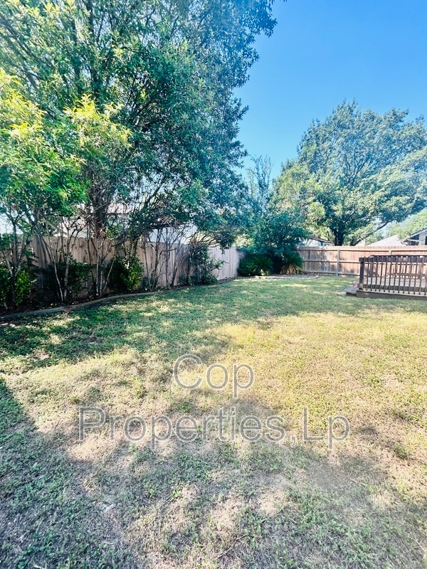 Building Photo - 7138 Valewood View