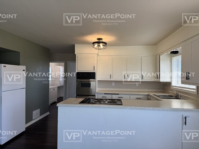 Building Photo - 3604 School Rd