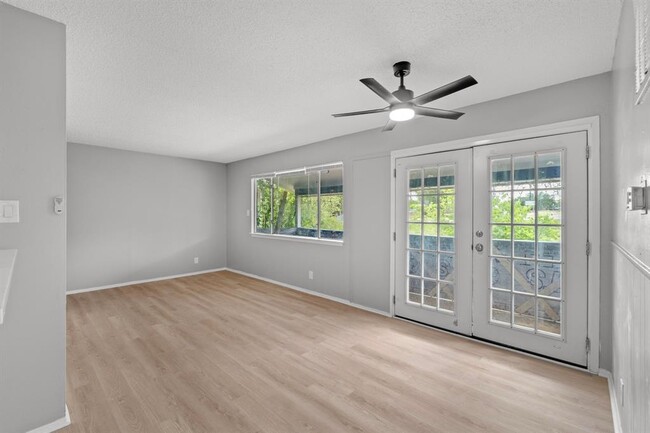 Building Photo - 8903 Parkfield Dr