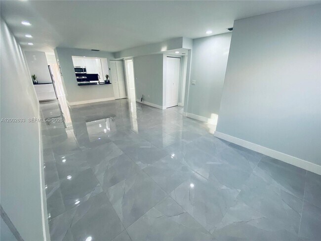 Building Photo - 199 SW 12th Ave