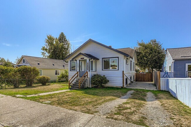 Building Photo - 3bed/1bath Home in Great North Everett Nei...