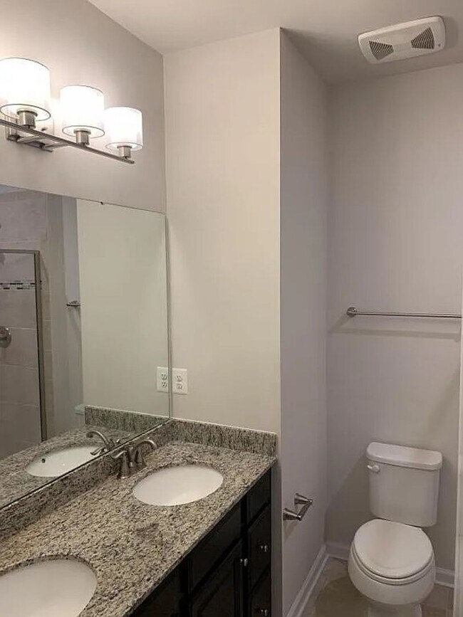 Building Photo - Modern 2BR + Office Townhome with Garage &...