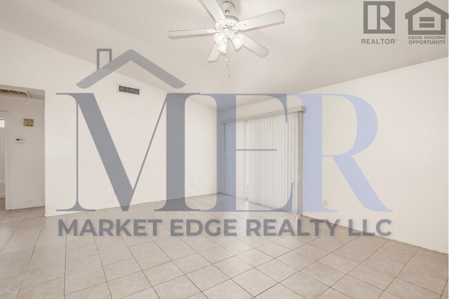 Building Photo - 3Bed/2Bath House at Buckeye/75th Ave! $399 MOVE-IN SPECIAL! Ready for Immediate Move-In!