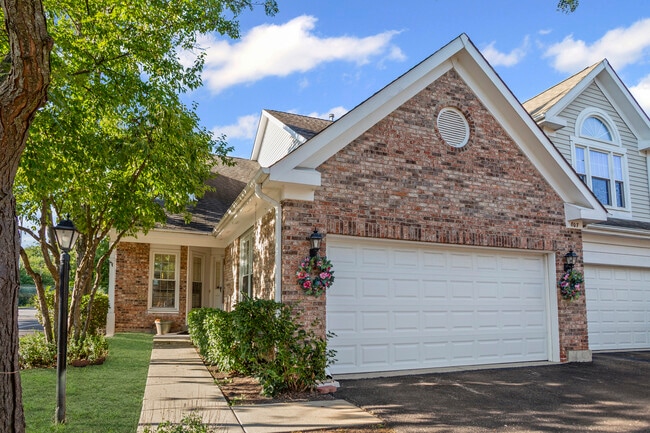 Building Photo - 807 Fairmont Ct