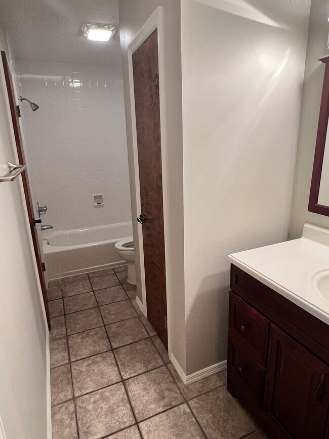 Building Photo - 1397 Sanzon Dr