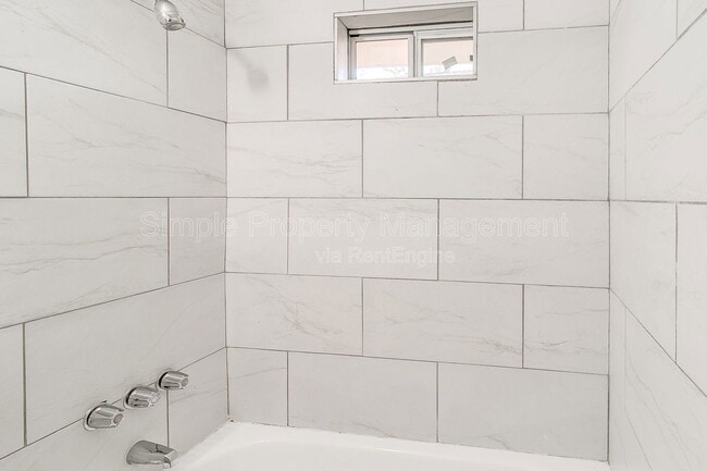 Building Photo - 1307 NW 81st St